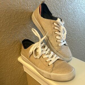 Tommy Hilfiger sparkly glitter sneakers VGUC size 9.5